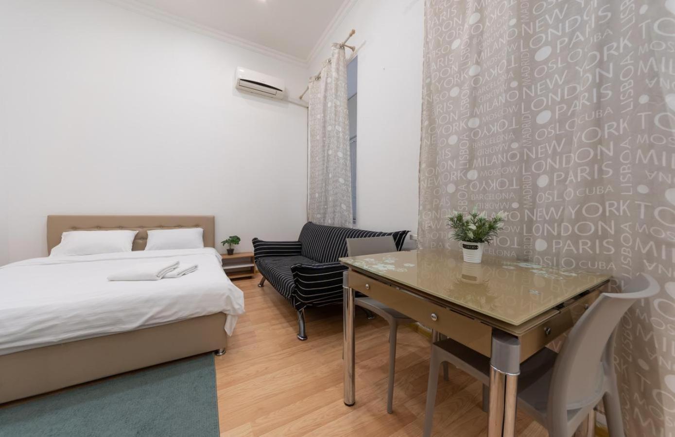 Kievaccommodation In The Center 24H Self Check-In Екстериор снимка